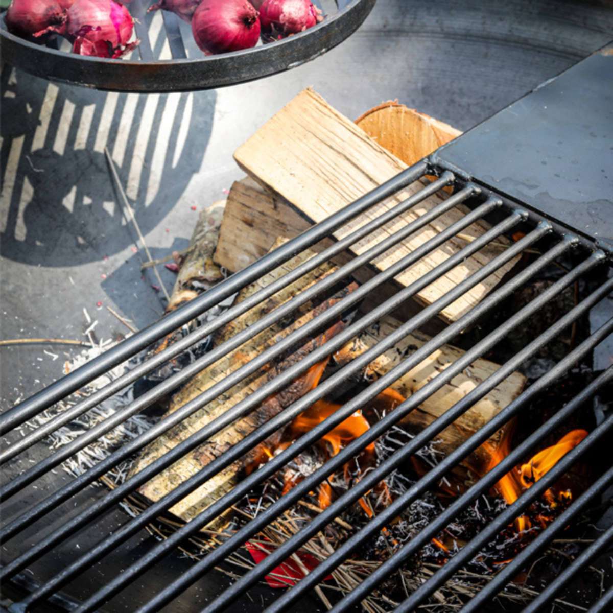 Firepits UK Half Moon 120cm BBQ Rack Plate and Bar (for our 120cm fire pit) BBQ120HP