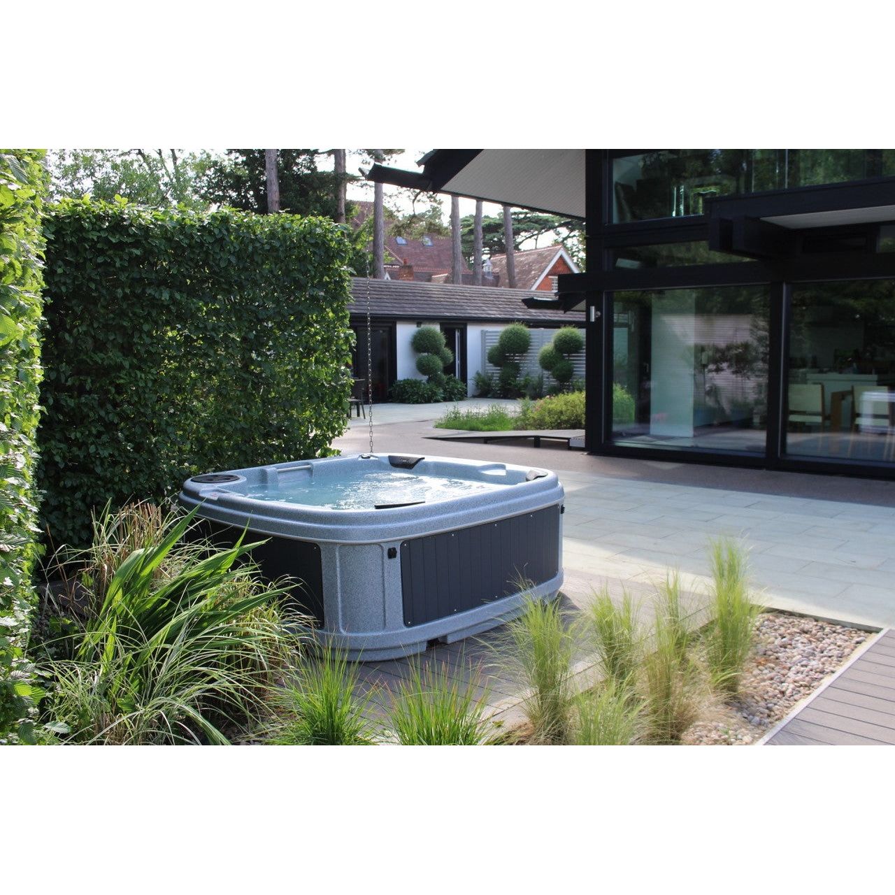 RotoSpa DuraSpa S160 5-6 Person Luxury Spa Hot Tub