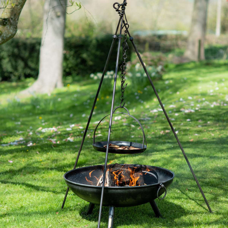 Firepits UK Flat Bottomed Hanging Skillet Pan FBS1