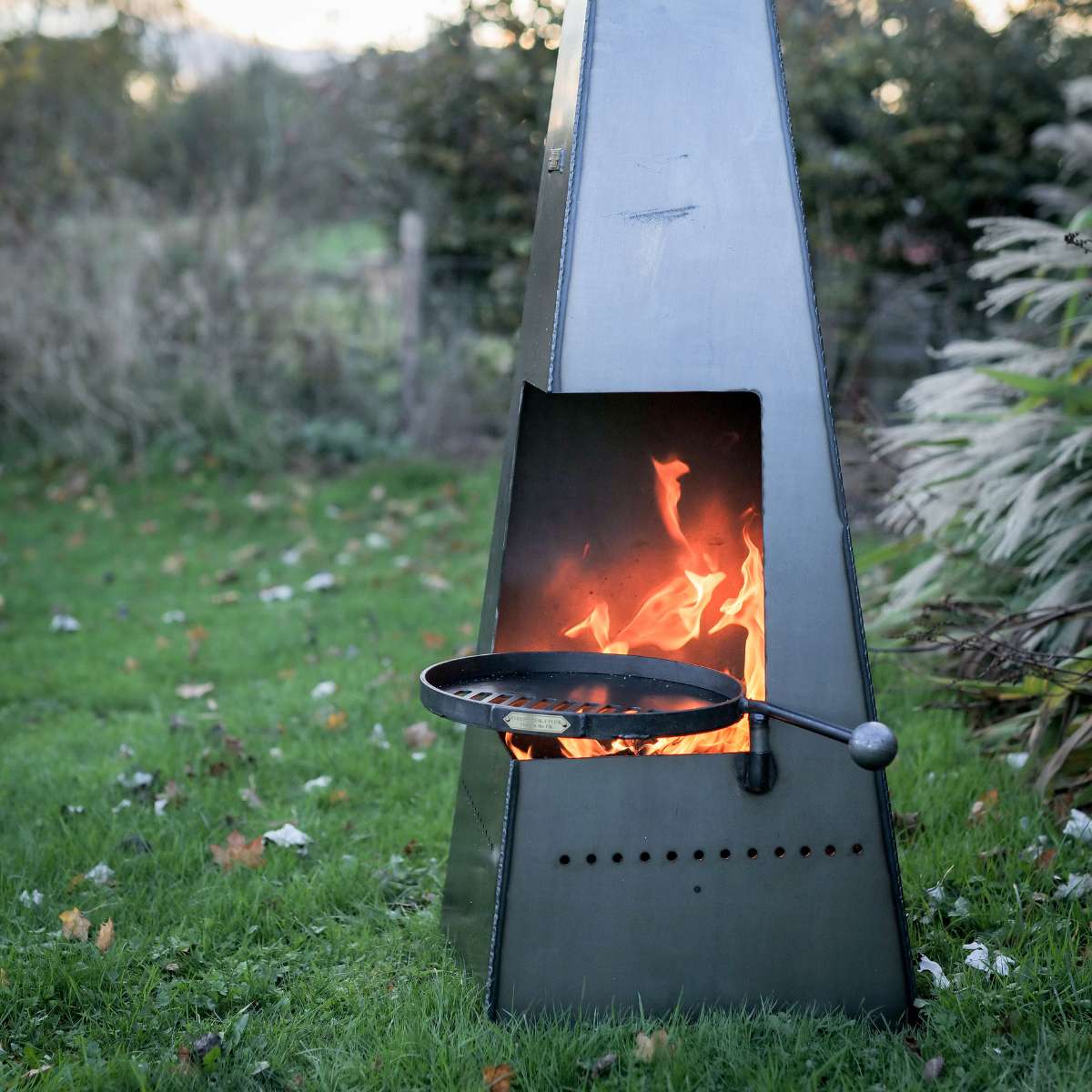 Firepits UK Piazza Chiminea with Swing Arm BBQ Rack PZZSWA