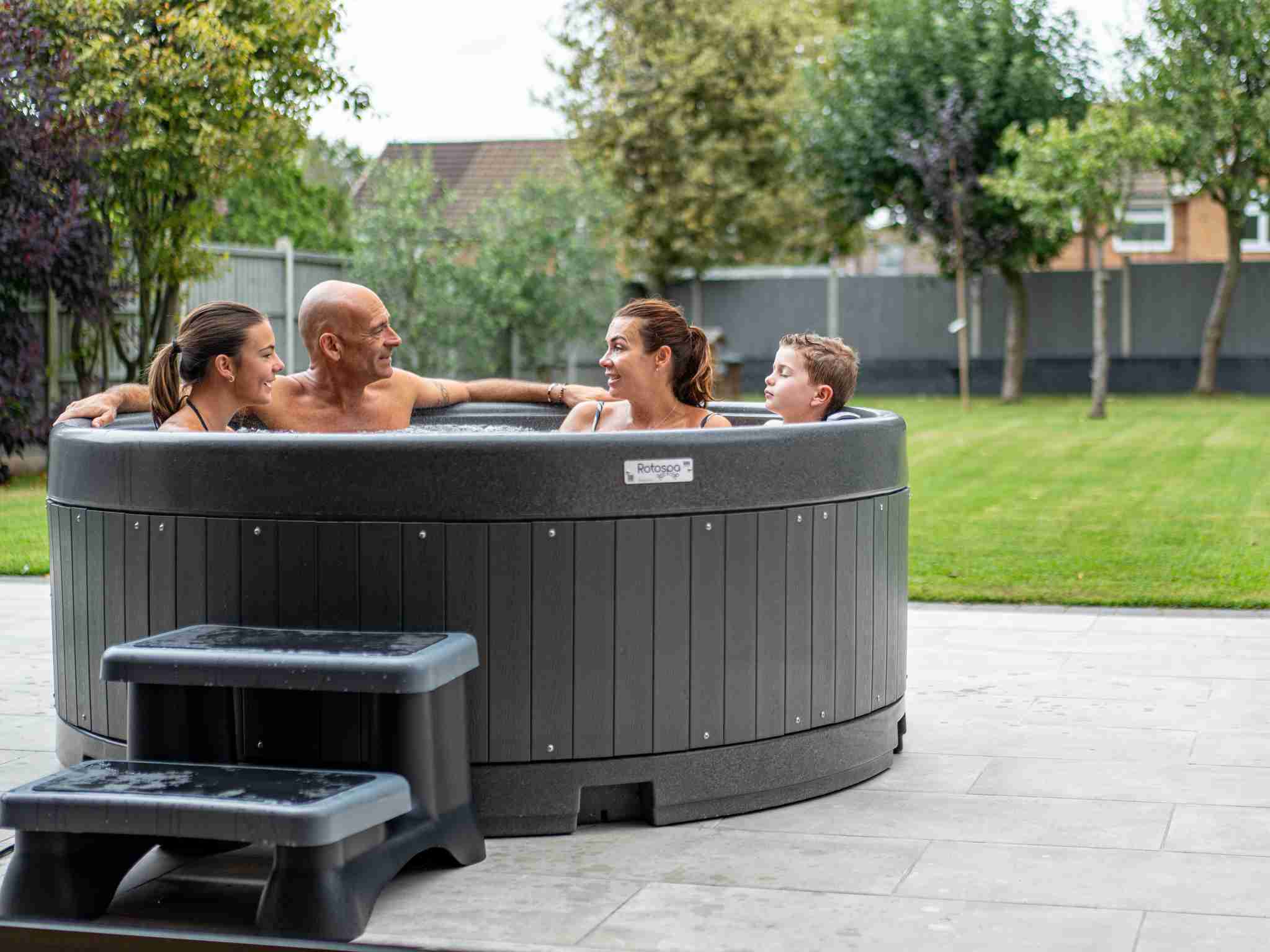 RotoSpa Orbis 4-5 Person Circular Spa Hot Tub