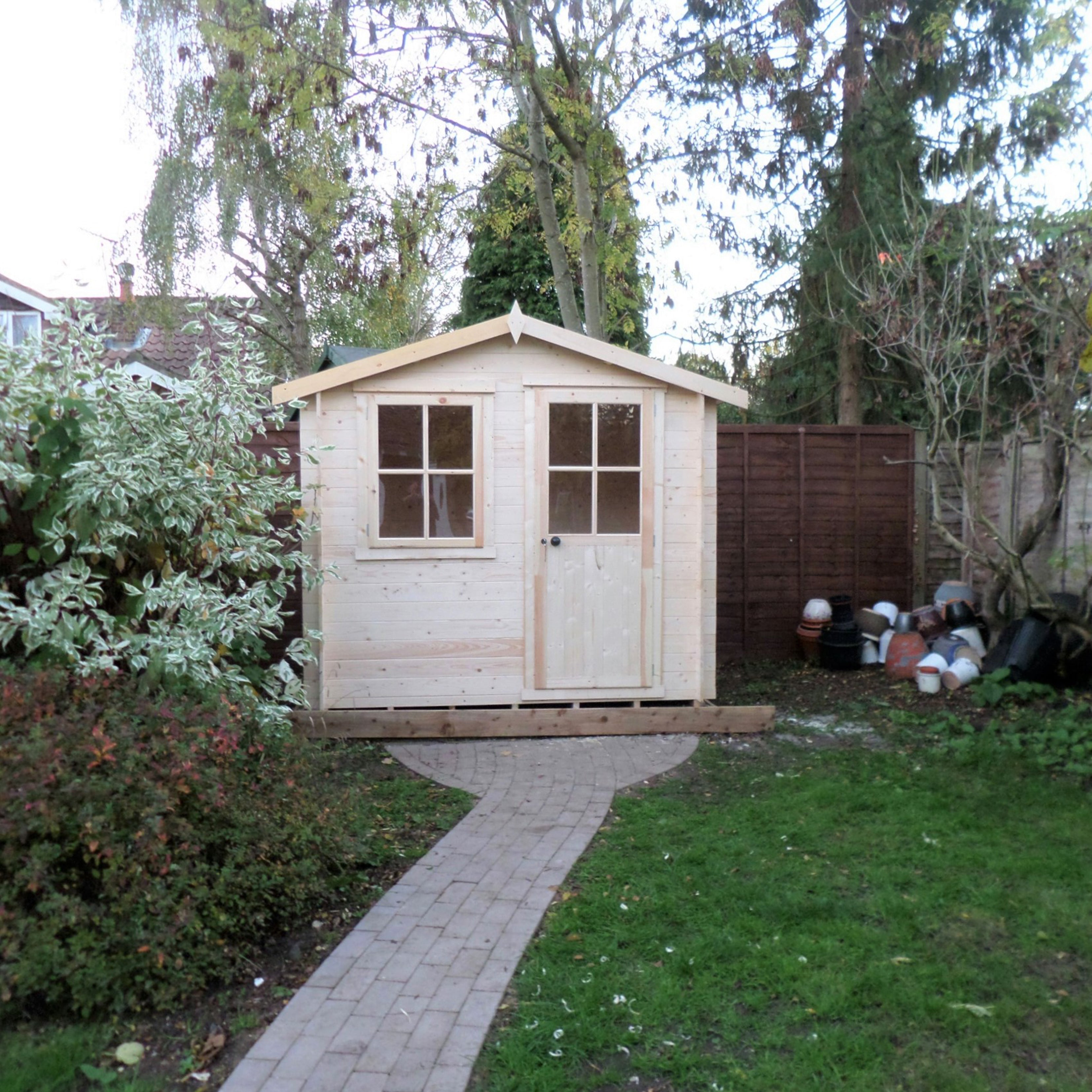 Shire Avesbury (Pembrook) 19mm Log Cabin (8x6)  AVES0806L19-1AA 5060490133324 - Outside Store