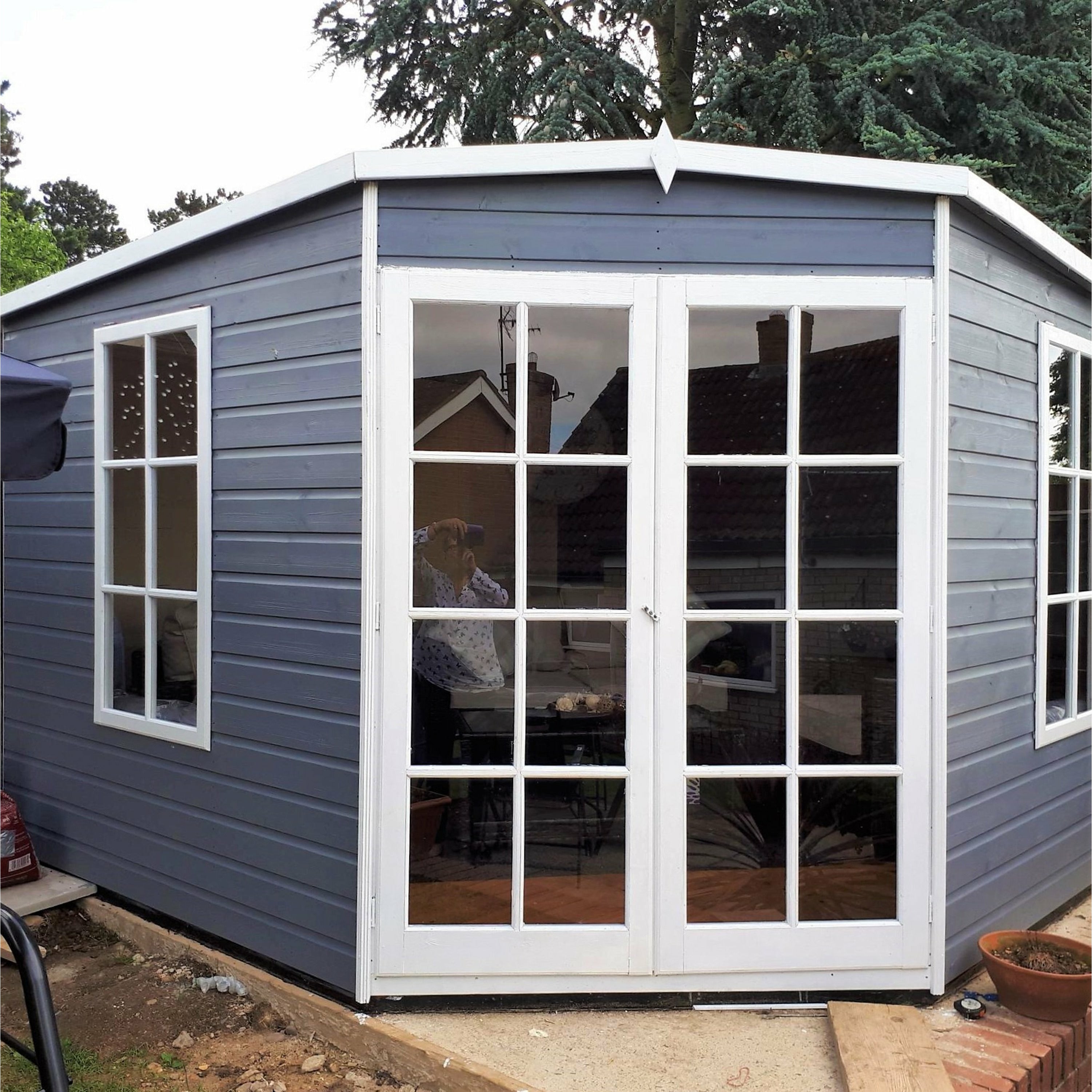 Shire Hampton (High Spec) Corner Summerhouse (10x10) HAMP1010DSL-1AA 5060490130279