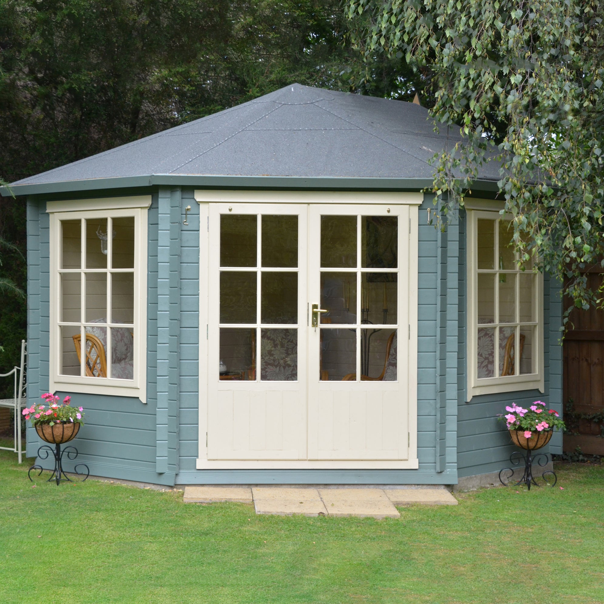 Shire Ardcastle 28mm Corner Log Cabin (10x10) ARDD1010L28-1AA - Outside Store