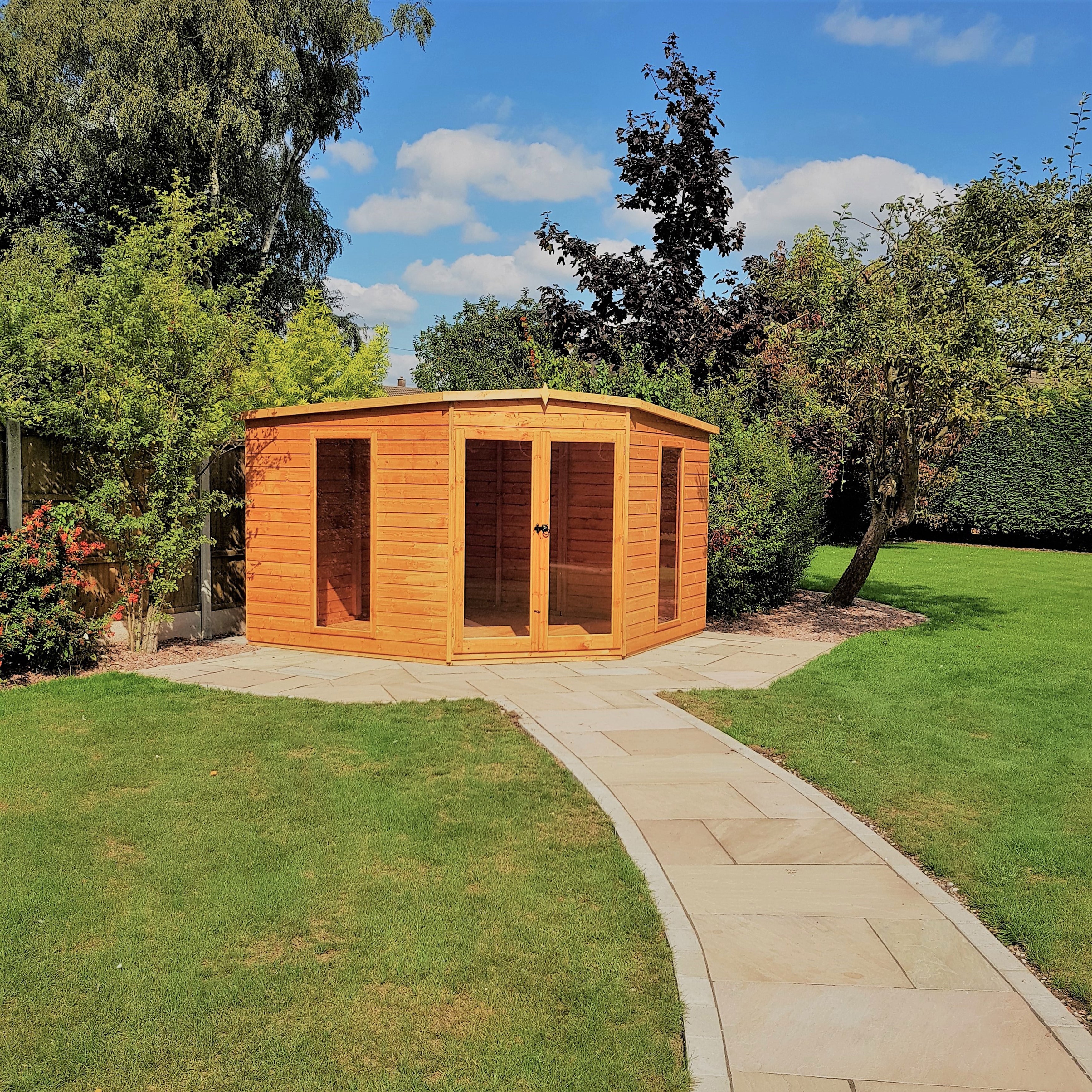 Shire Barclay (High Spec) Summerhouse (10x10) BARC1010DSL-1AA 5060490130262