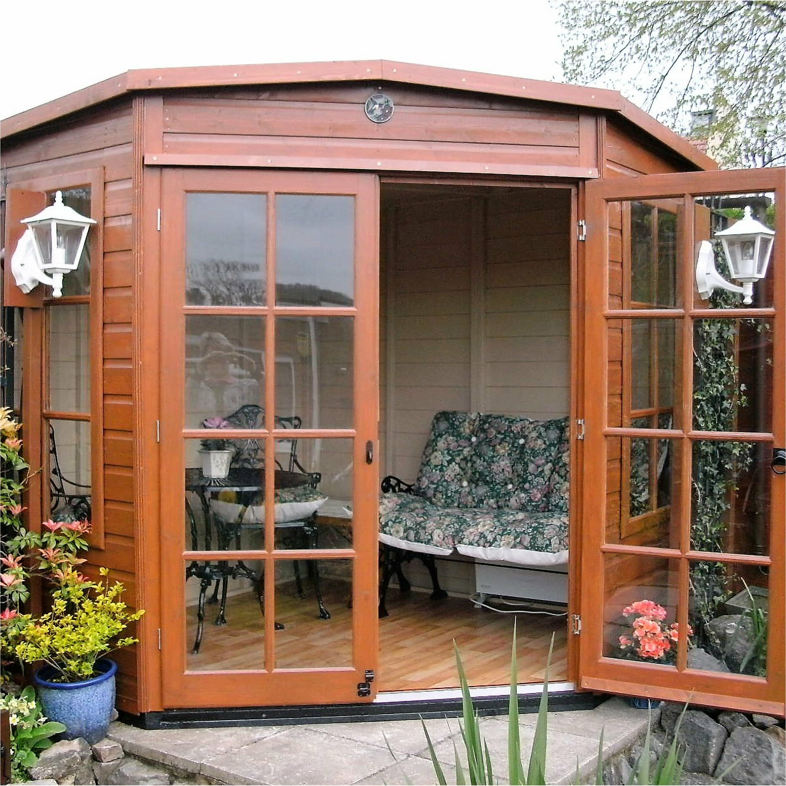 Shire Hampton Corner Summerhouse (7x7) HAMP0707DSL-1AA 5060437982015 - Outside Store