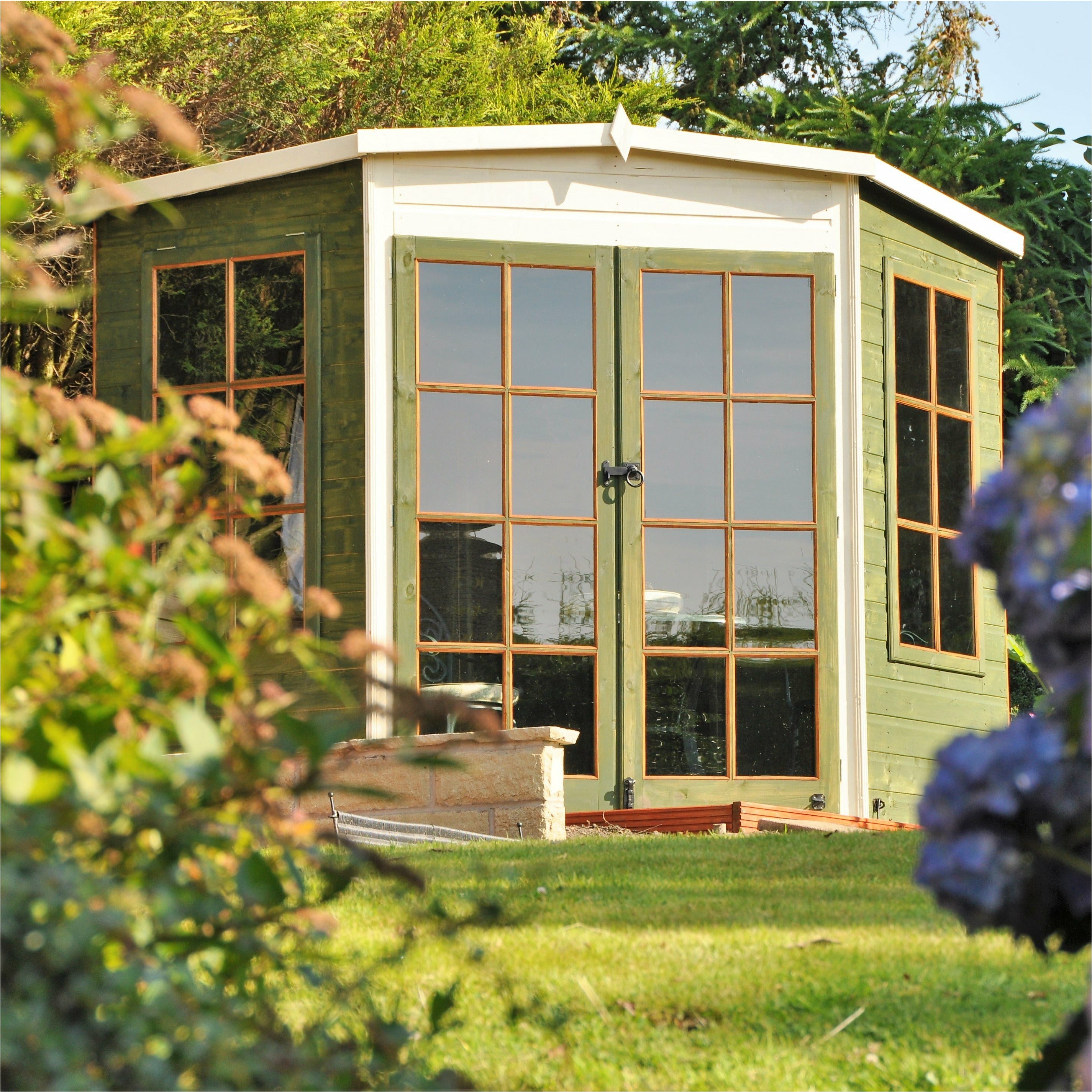 Shire Hampton Corner Summerhouse (7x7) HAMP0707DSL-1AA 5060437982015 - Outside Store