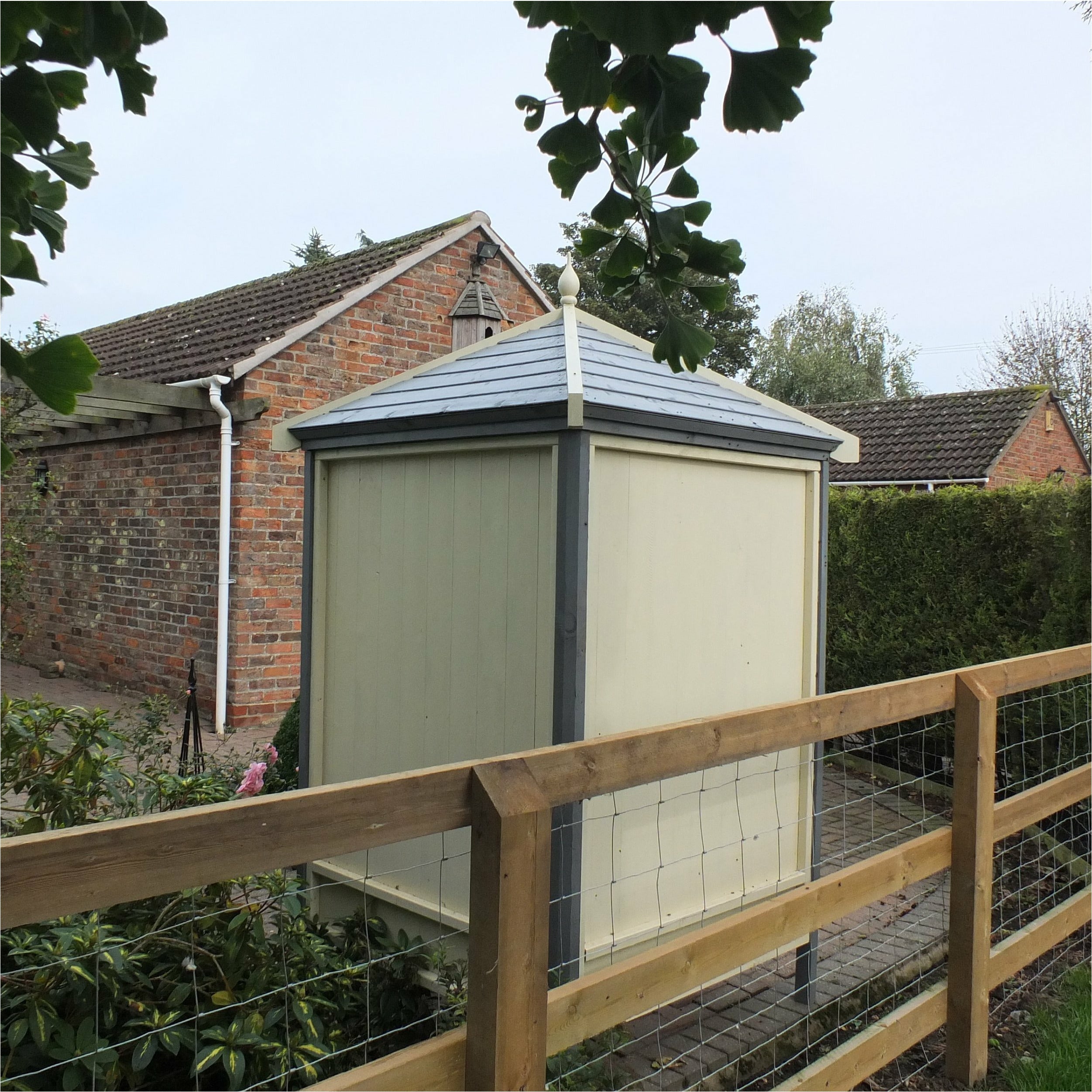 Shire Pressure Treated Honeysuckle Corner Arbour HSAR0404PSL-1AA 5060437984330 - Outside Store