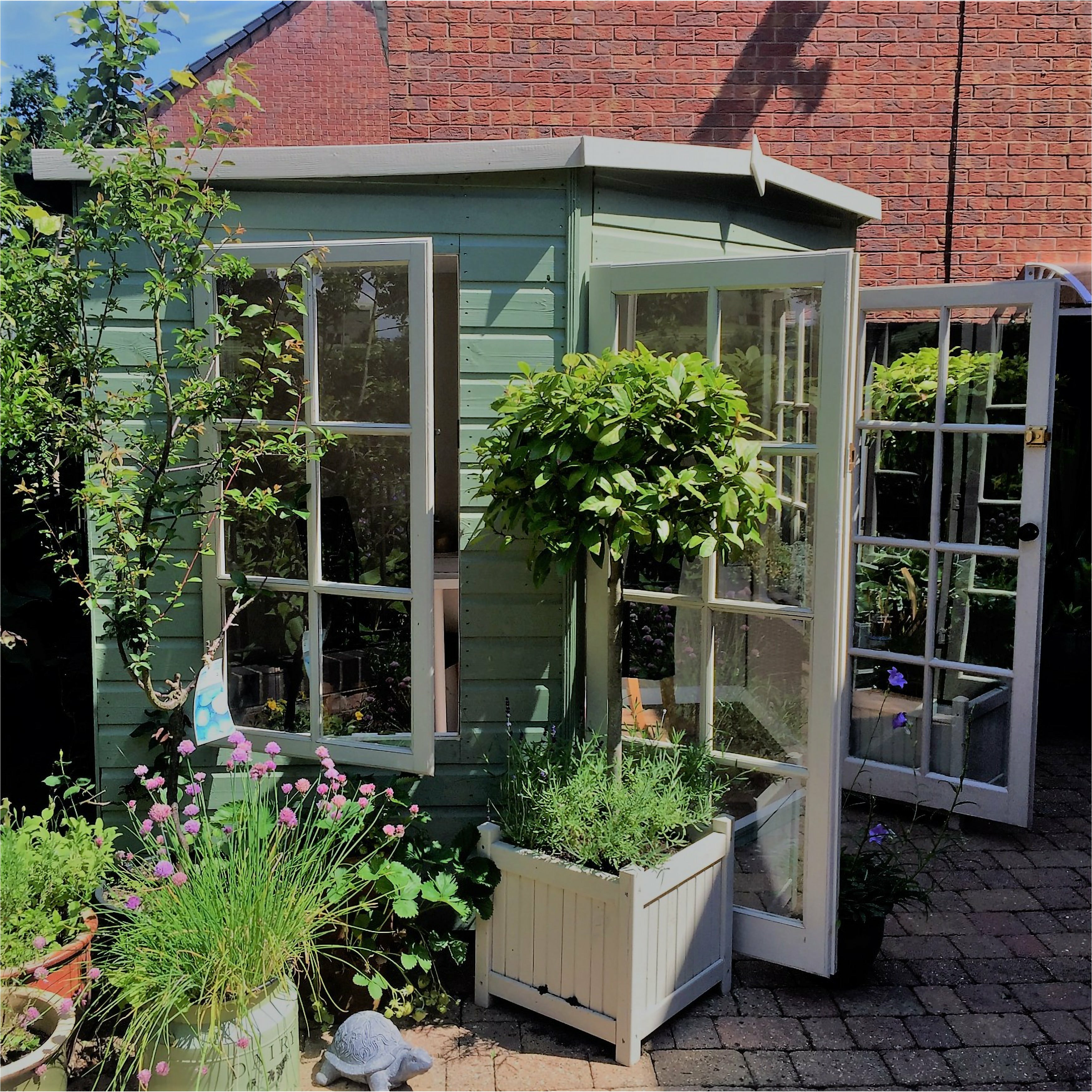 Shire Hampton Summerhouse (8x8) HAMP0808DSL-1AA 5060437982022 - Outside Store